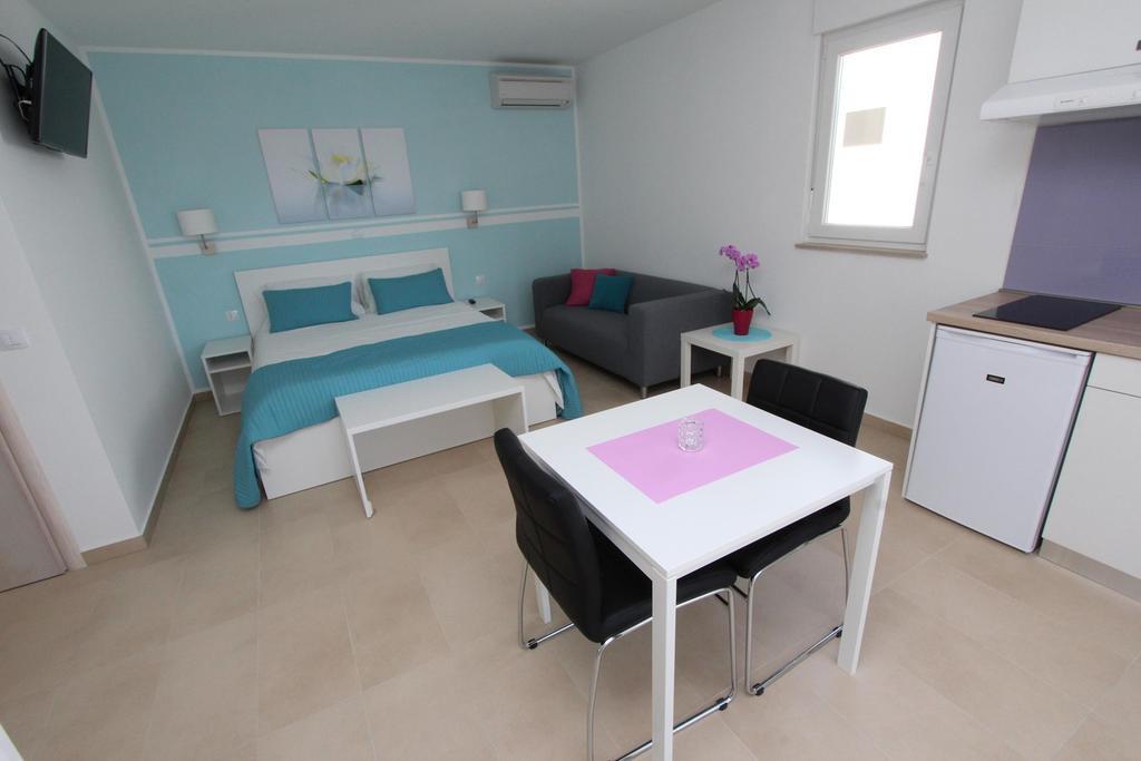 Studio Emanuel Ровинь Экстерьер фото